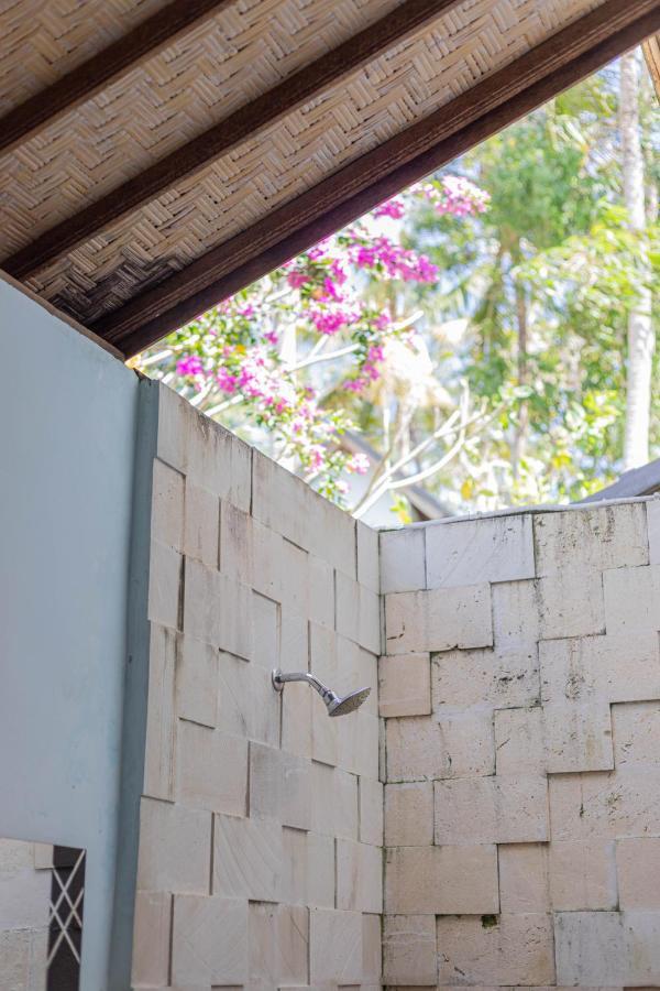 Villa Ume Tenang Nusa Penida Exteriör bild